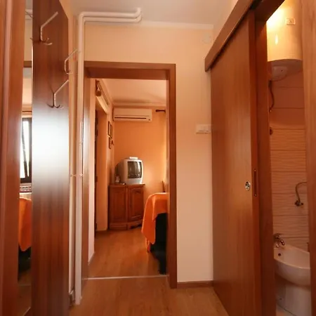 With Wifi Vrsar, Porec - 6946 Apartment *
