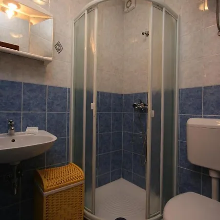 Apartment With Wifi Vrsar, Porec - 6946 *