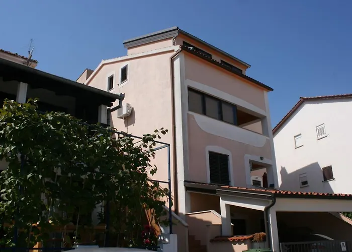 아파트 With Wifi Vrsar, Porec - 6946