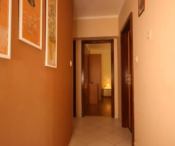 아파트 With Wifi Vrsar, Porec - 6946