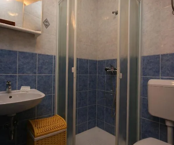 아파트 With Wifi Vrsar, Porec - 6946 *